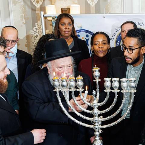 Chanukah Menorah Lighting 2022
